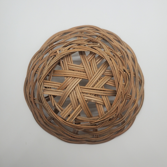 Small Wicker Basket - Picture 2 of 4